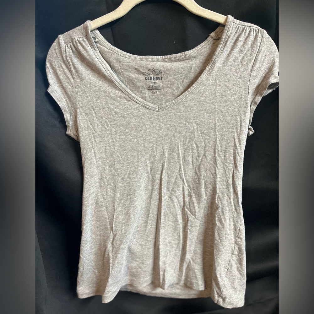 Basic Grey top - Picture 2 of 2